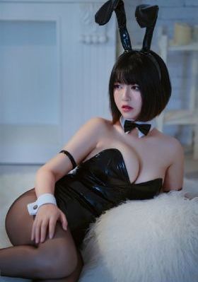 小舞被催眠调教沦为肉奴